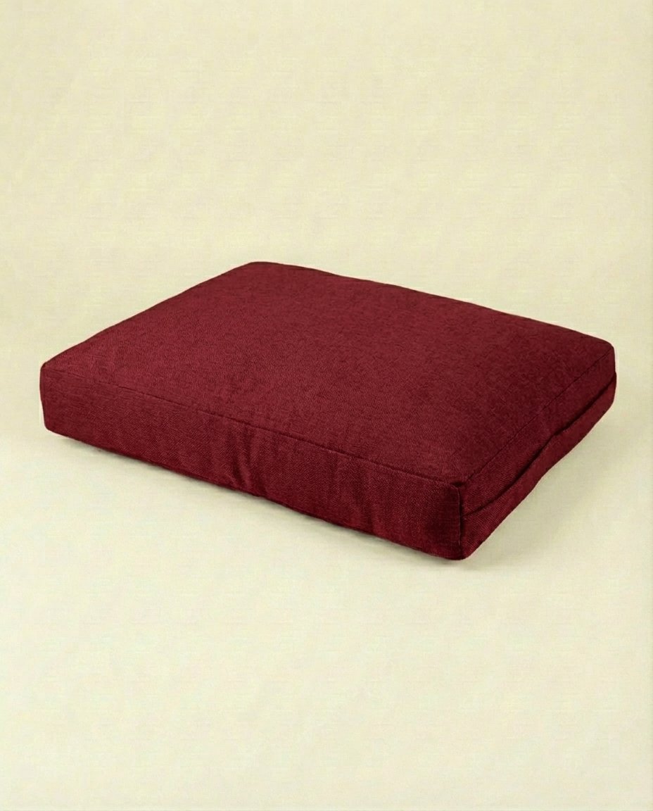chewproof dog bed with jute cover red